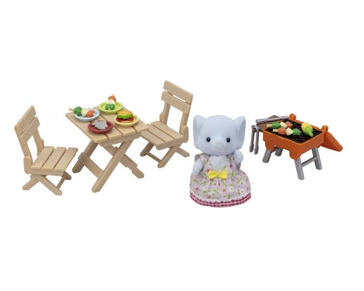 Sylvanian Families - BBQ Picnic Set - Elephant Girl (5640)