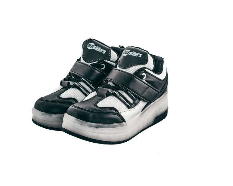 Outsiders - Roller Shoes with LED - Black/Silver (size: 28)