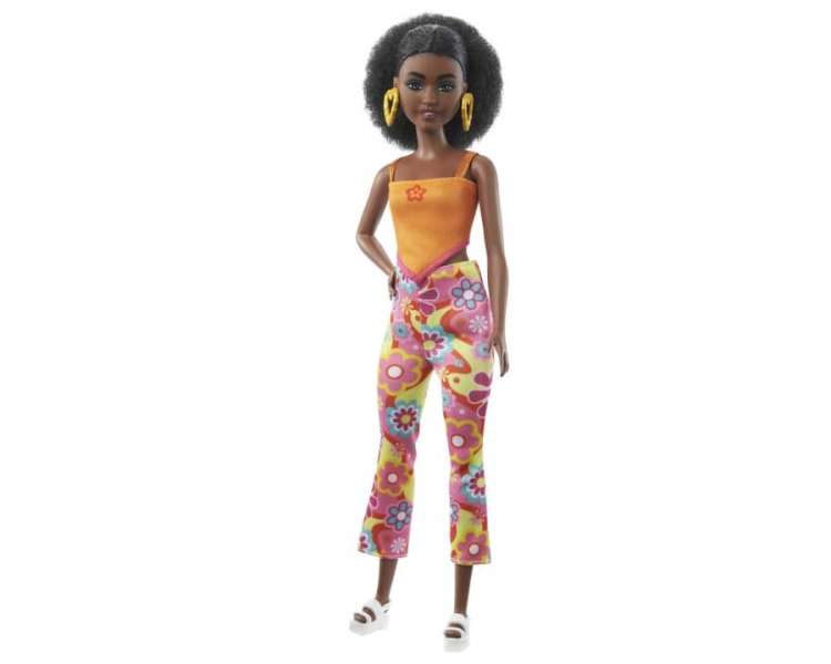 Barbie - Fashionista Doll - Petite Curly Black Hair (HJR97)