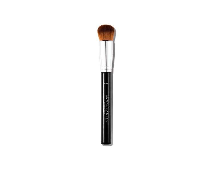 Anastasia Beverly Hills A30 Domed Kabuki Makeup Brush