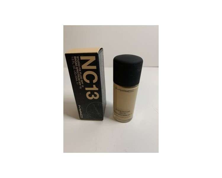 M.A.C Studio Fix Fluid Broad Spectrum SPF 15 NC13 1.0oz/30ml