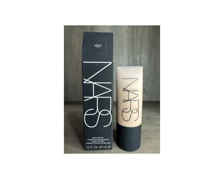 NARS Soft Matte Complete Foundation Full Size 1.5oz Light 2.5 Yukon