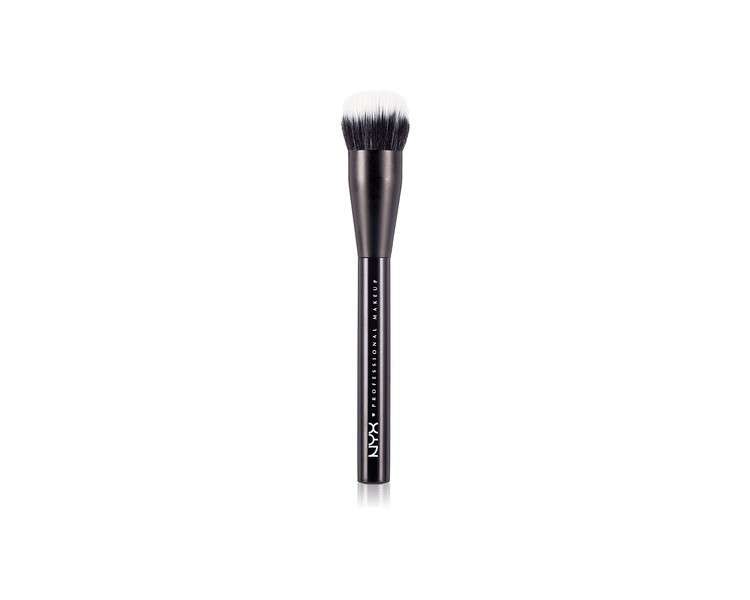 NYX Professional Makeup Pro Brush Dual Fiber Foundation Brush with Full and Soft Bristles