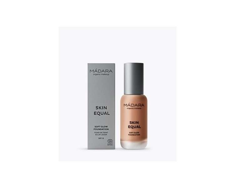 MÁDARA Organic Skincare Skin Equal Soft Glow Foundation SPF15 30ml Fudge