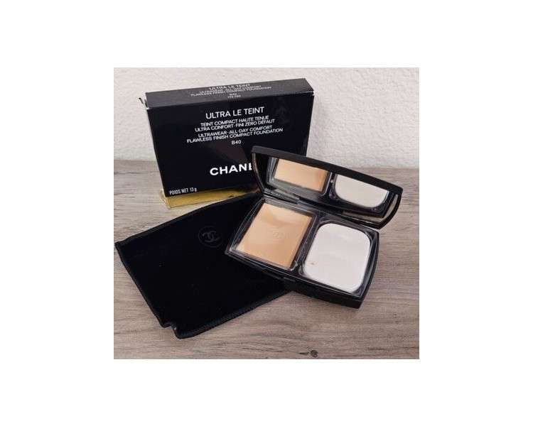 Chanel Ultra Le Teint Ultrawear Compact Foundation B40 - NIB