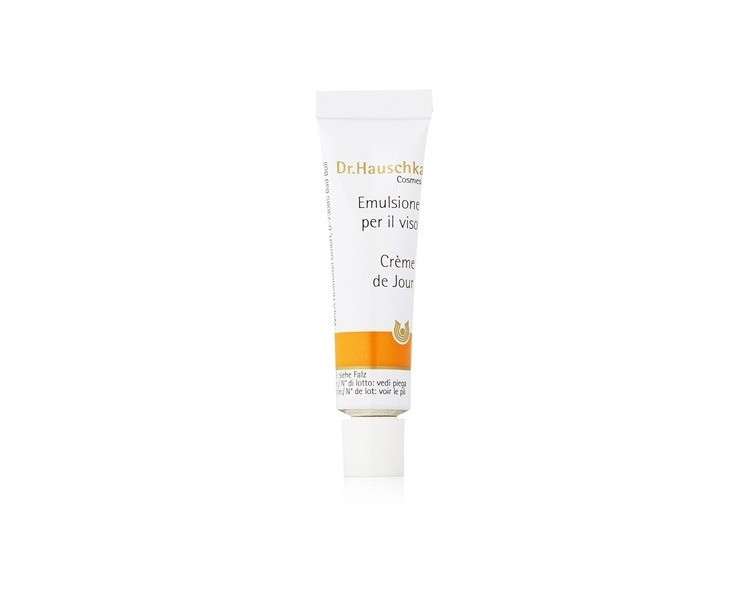 Dr. Hauschka Face Milk Activating Day Care 5ml