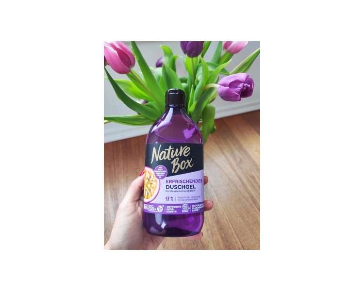 Nature Box Shower Gel with Cold-Pressed Passionfruit Oil 385ml