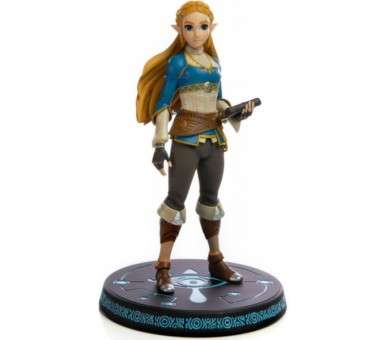 FIRST 4 FIGURES THE LEGEND OF ZELDA BREATH OF THE WILD - ZELDA (23 CM)