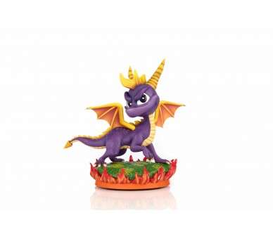 Estatua first 4 figures spyro 2