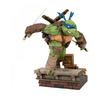 Figura Leonardo Tortugas Ninja 28Cm