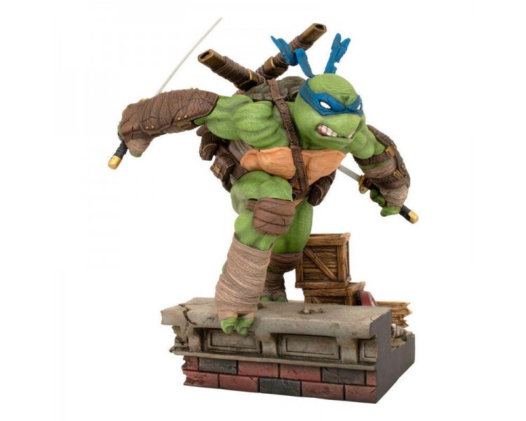 Figura Leonardo Tortugas Ninja 28Cm