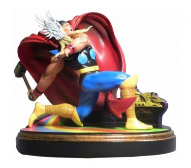 Figura Diamond Collection Marvel Premier Collection Thor Cov