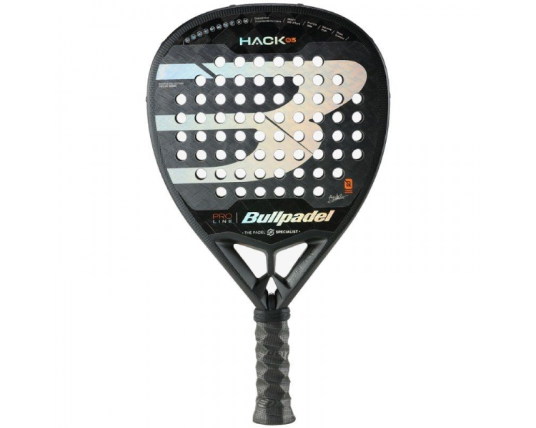 h2PALA BULLPADEL HACK 03 24 h2divppLa pala Hack 03 24 es una pala con forma de diamante de maxima potencia y alto rendimiento s